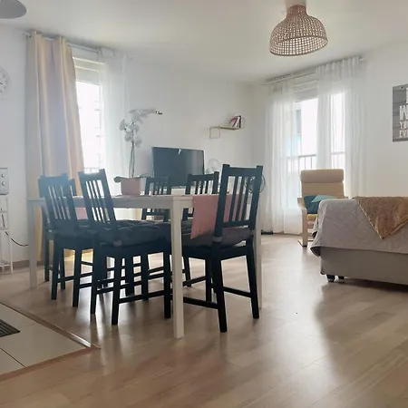 Apartment Charme Contemporain Et Balcon Verdoyant A Bois-Colombes